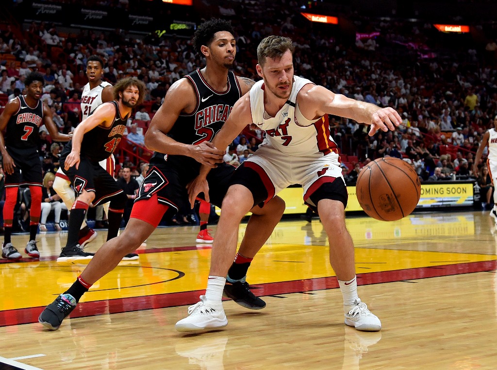 Miami se impuso a Chicago 