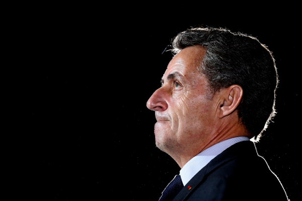 El ex presidente de Francia será juzgado por el Tribunal Correccional por corrupción y tráfico de influencias, de acuerdo con el diario Le Monde.