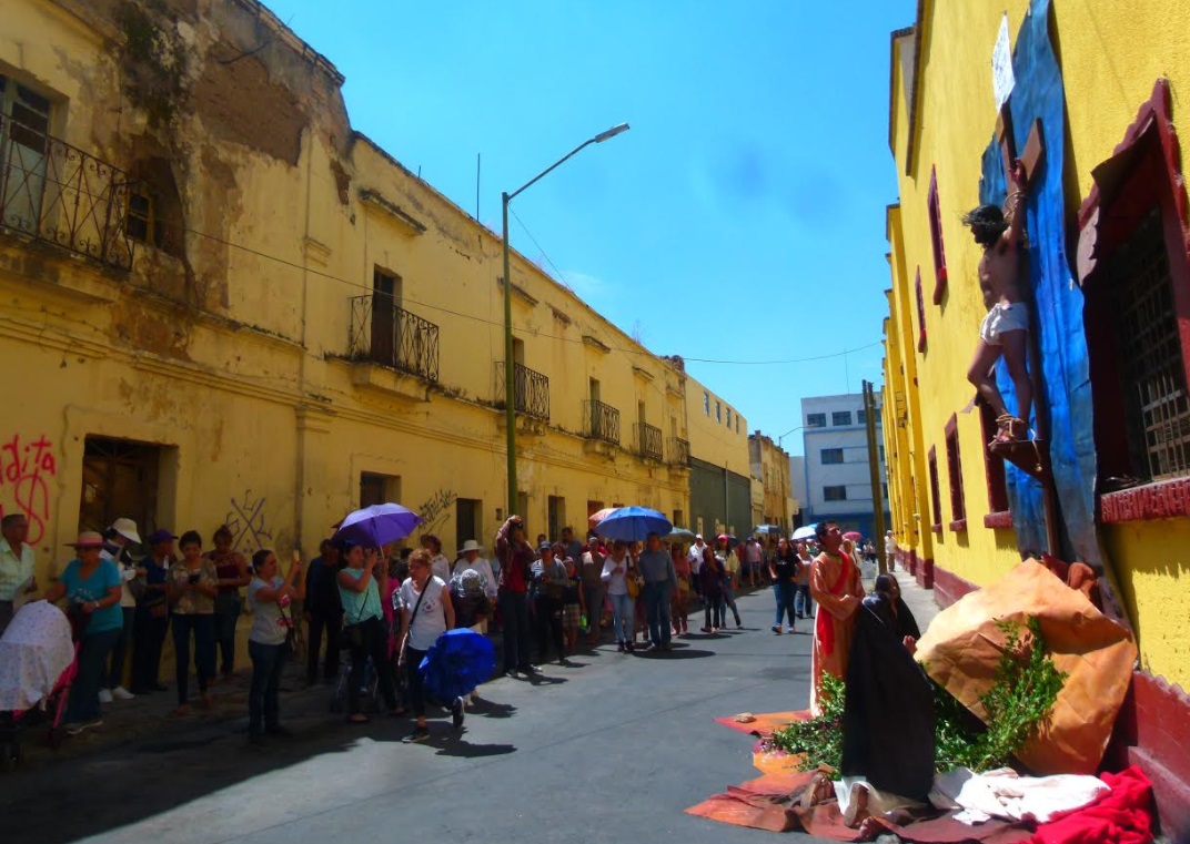 Analco representó su Viacrucis 
