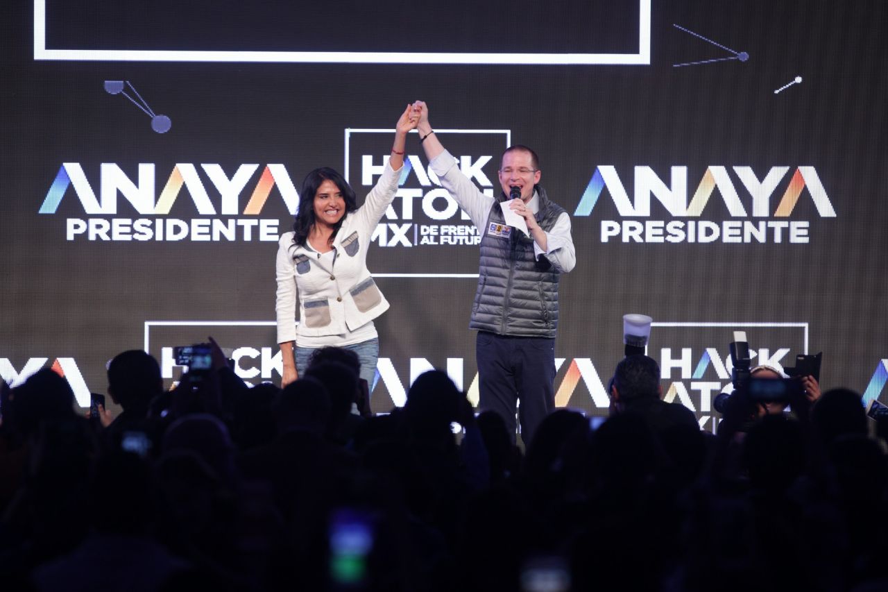 Anaya y Barrales en el arranque de campaña en Santa Fe.