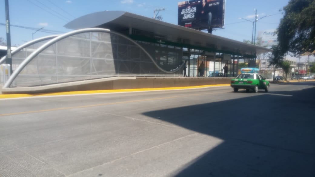 Desde la semana pasada entraron en función los nuevos paraderos del bulevar Hidalgo