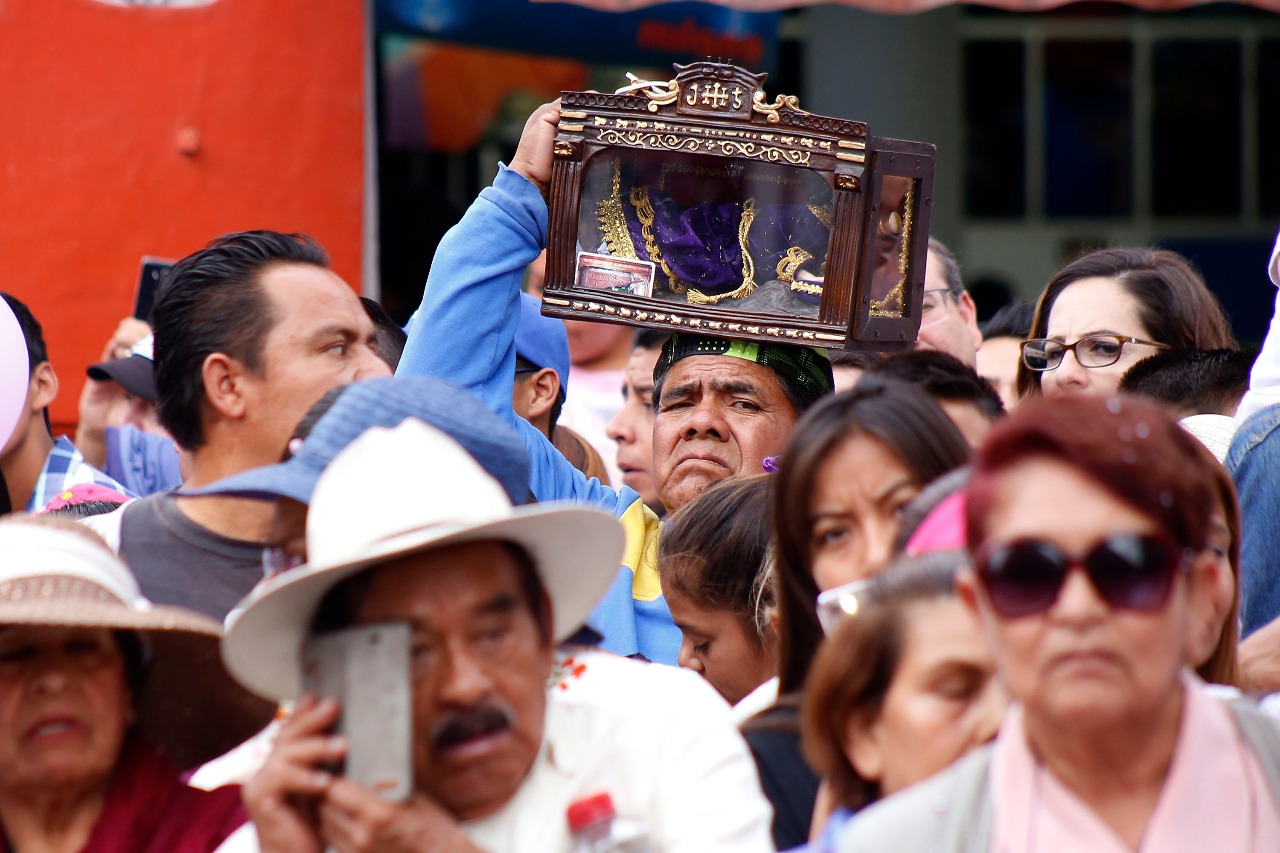 Miles de personas presenciaron la tradicional Procesión de Viernes Santo