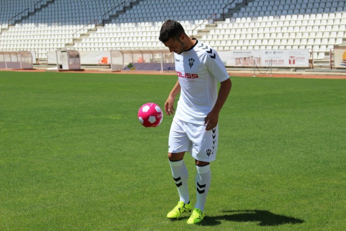 Pelayo Novo, jugador del Albacete de Segunda División de España