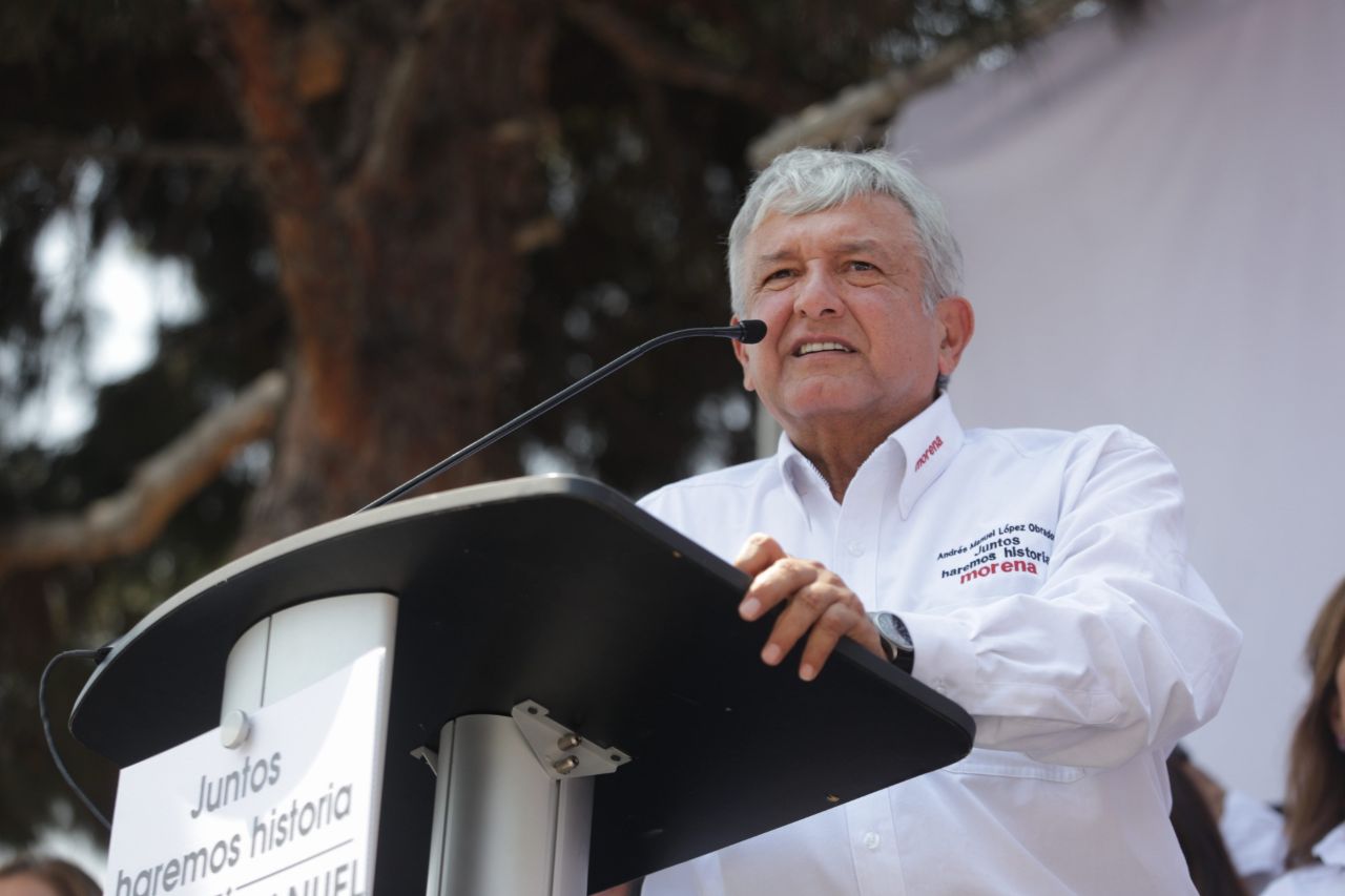 Andrés Manuel López Obrador dio datos imprecisos sobre la cobertura de telefonía móvil en el país.