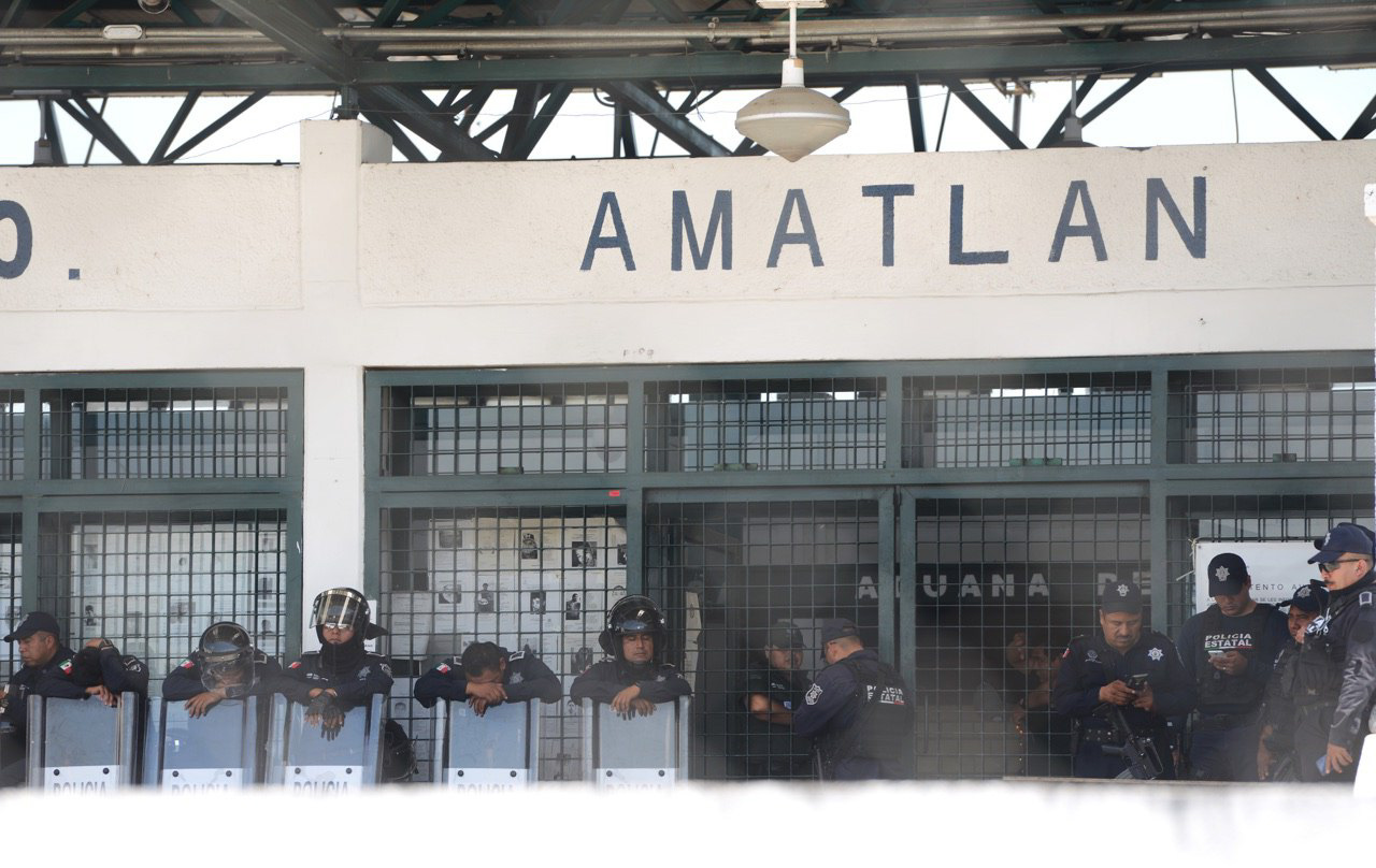 Los funcionarios del penal La Toma son investigados por la filtración de información del operativo a los reos.