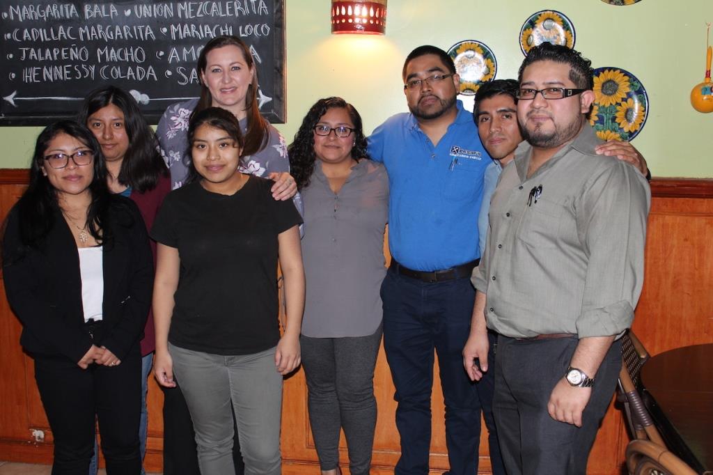 Martha Erika Alonso, candidata a la gubernatura de Puebla, visitó en Nueva York a "dreamers" poblanos.
