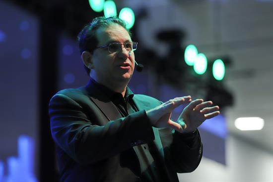 Kevin Mitnick estuvo alguna vez en la lista de los más buscados del FBI por ser un hacker. 