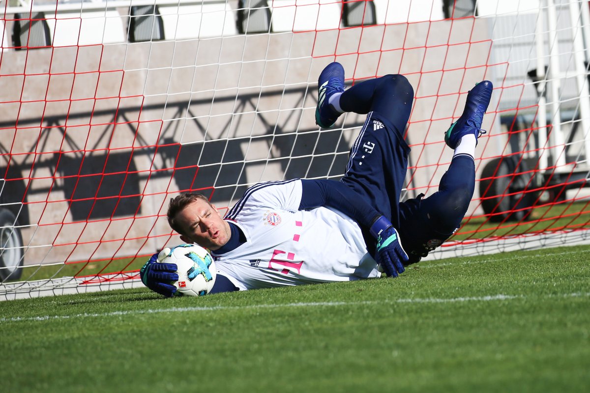 Manuel Neuer vuelve a entrenar con Bayern  