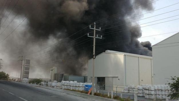 El fuego empezó en el área donde se pone el producto terminado.
