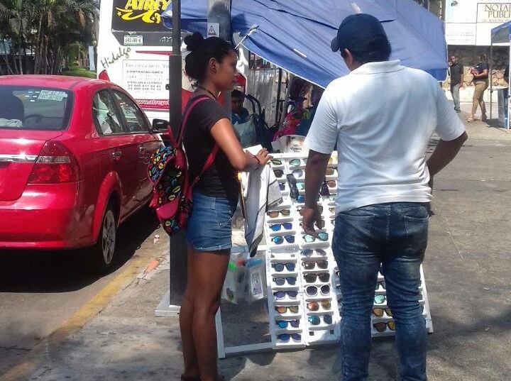 Los vendedores fueron retirados por no contar con los permisos necesarios.