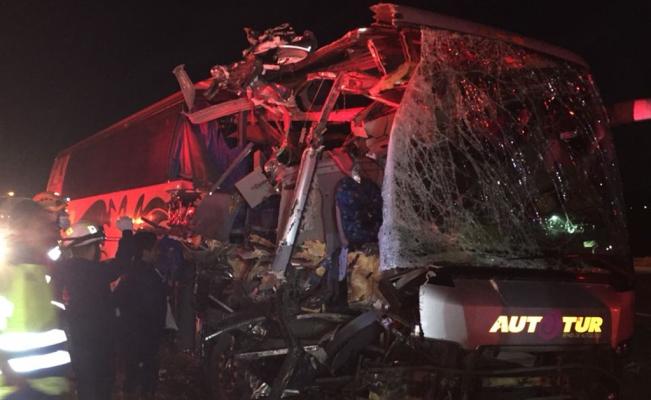 Se accidenta camión de la Segunda División de Veracruz