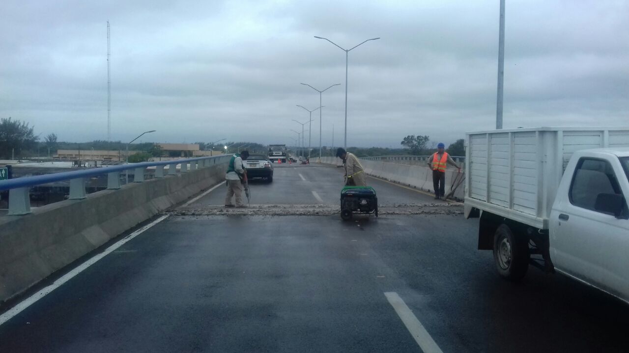 Construcción del Paso Superior Vehicular en Ciudad Madero. 