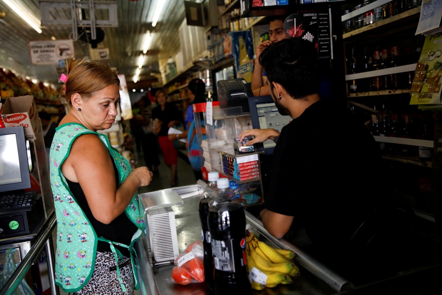 El el índice de precios en marzo aumentó 67 por ciento en Venezuela.
