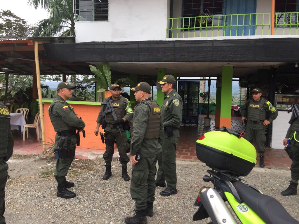 La policía calificó el ataque, en el que murieron 8 elementos de seguridad, como un "acto terrorista".