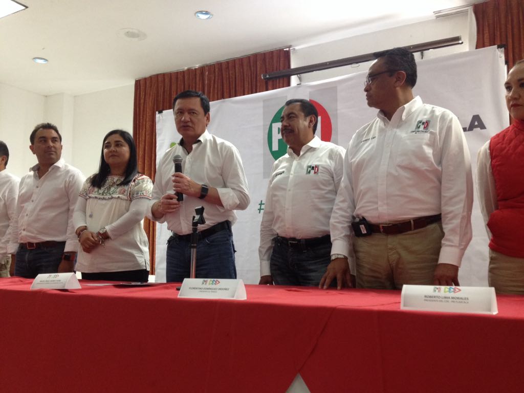 Miguel Ángel Osorio Chong, acompañó a candidatos al Senado por "Todos por México" en Tlaxcala.