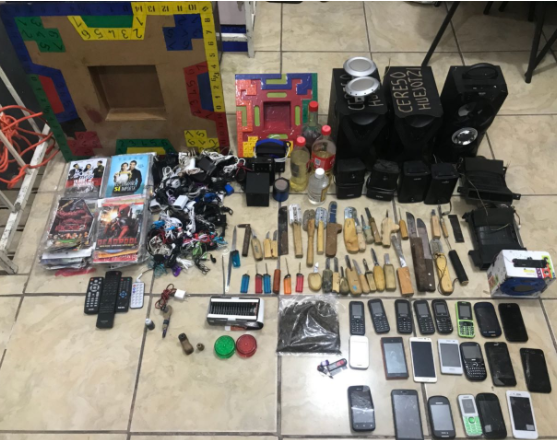 Autoridades, decomisaron durante el operativo 5 mil 720 pesos en efectivo.