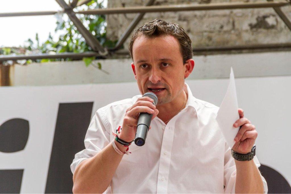 Mikel indicó que en el último debate Sheinbaum lo descalificó junto a su contrincante del Frente, Alejandra Barrales.