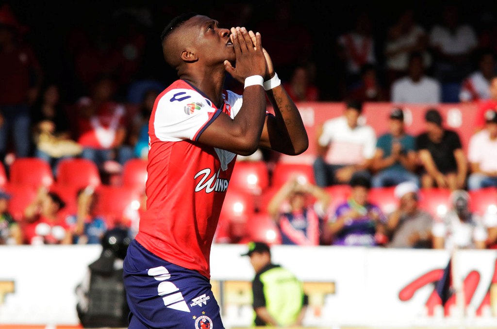 Veracruz vuelve a sacar el rosario para no descender 