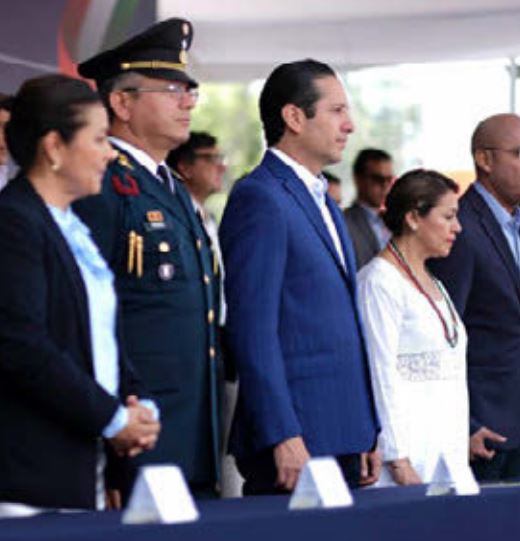 El gobernador Francisco Domínguez. 