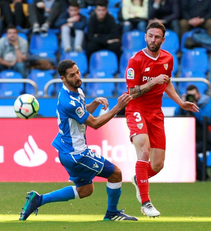 Miguel Layún jugó en el empate del Sevilla