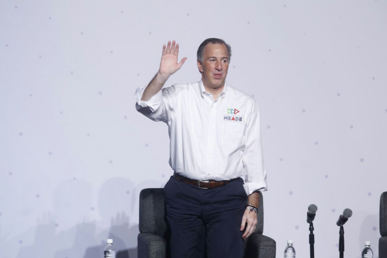 José Antonio Meade en un encuentro con empresarios en donde contestó preguntas.