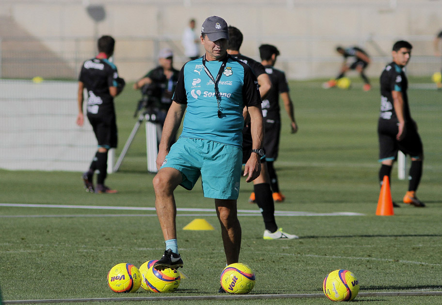 Siboldi señala que cerrarán el torneo como si no estuvieran calificados. 