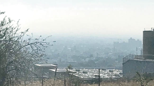 La ciudad de León, cubierta por contaminantes. 