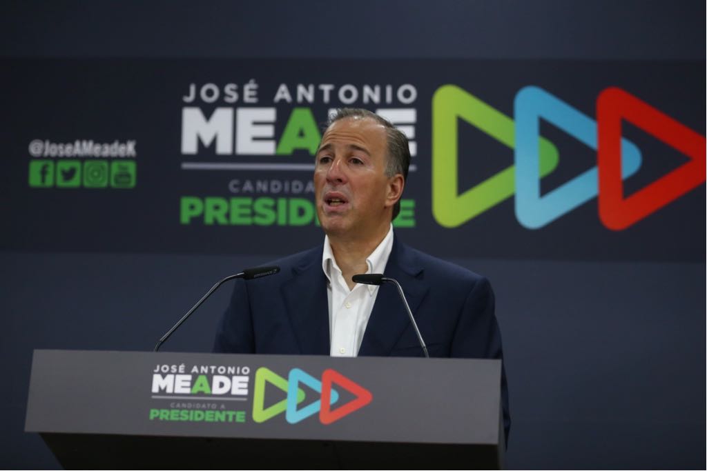 José Antonio Meade durante su conferencia de prensa en el Centro Libanés de la Ciudad de México. 