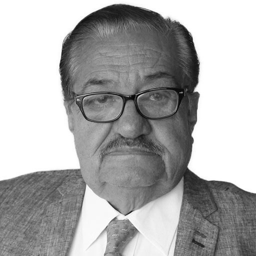 Luis Lozada León imagen firma autor