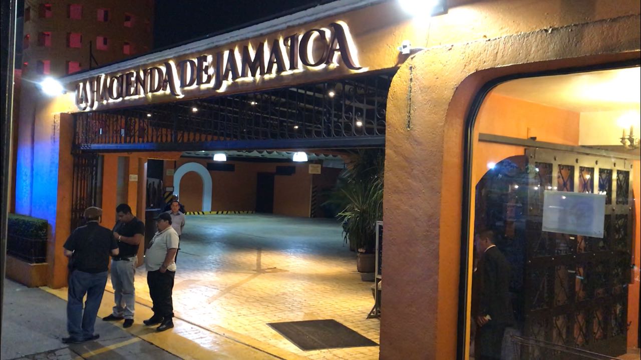 La víctima se encontraba acompañado de otra persona, la cual resultó ilesa.