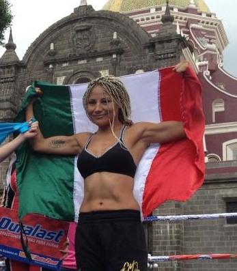 "La Barby" consiguió dicho cinturón en abril del 2017 tras vencer en apretado combate a la africana, Catherine Phiri, mismo que tuvo lugar en el zócalo de la Ciudad de México ante miles de aficionados que fueron testigos de la historia