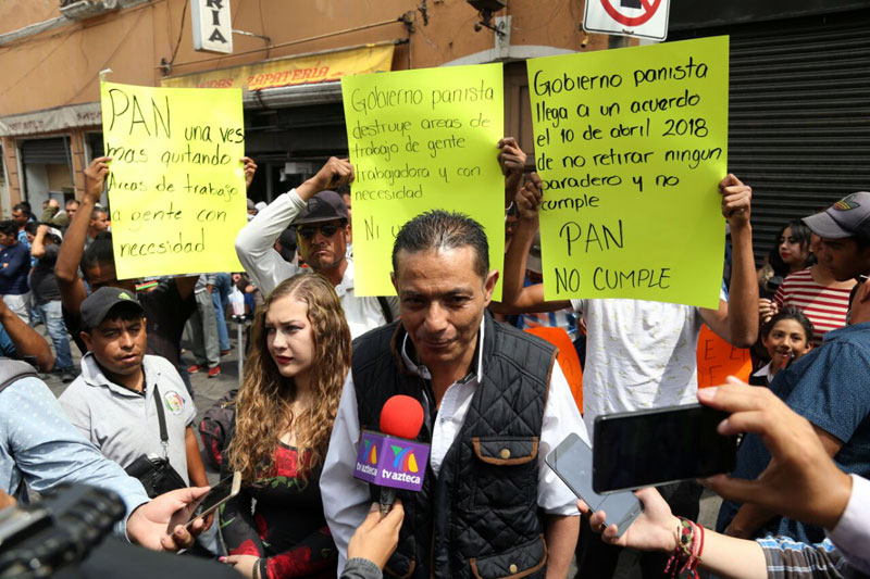El partido turquesa prometió apoyar a los comerciantes ambulantes en la obtención de recursos. (Foto: Jorge Sánchez)