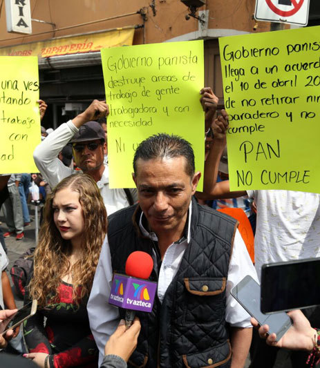 El partido turquesa prometió apoyar a los comerciantes ambulantes en la obtención de recursos. (Foto: Jorge Sánchez)