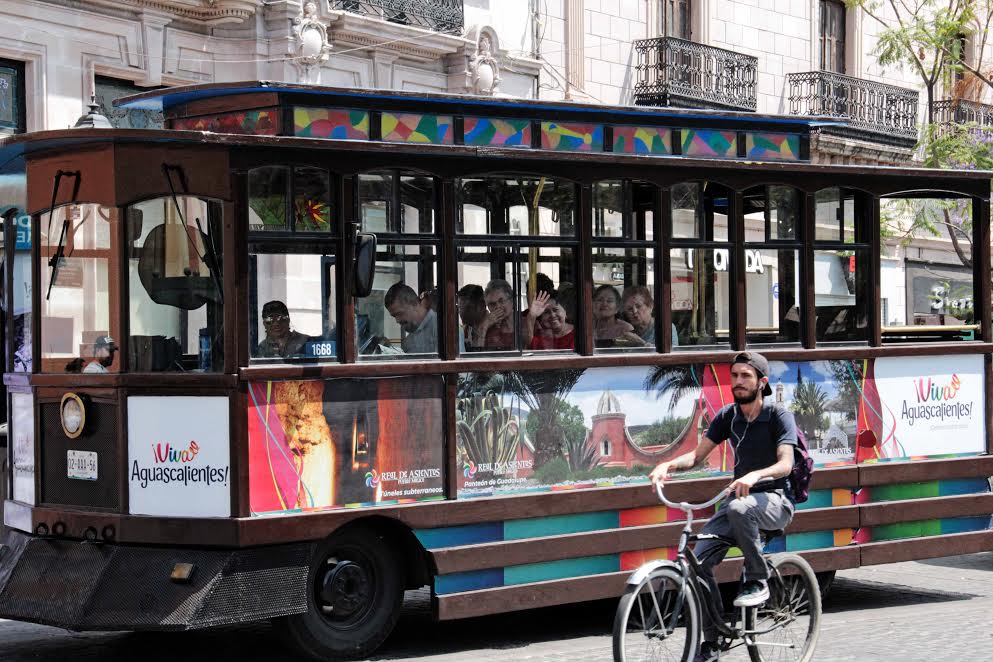 Aumentan recorridos en el tranvía de Aguascalientes