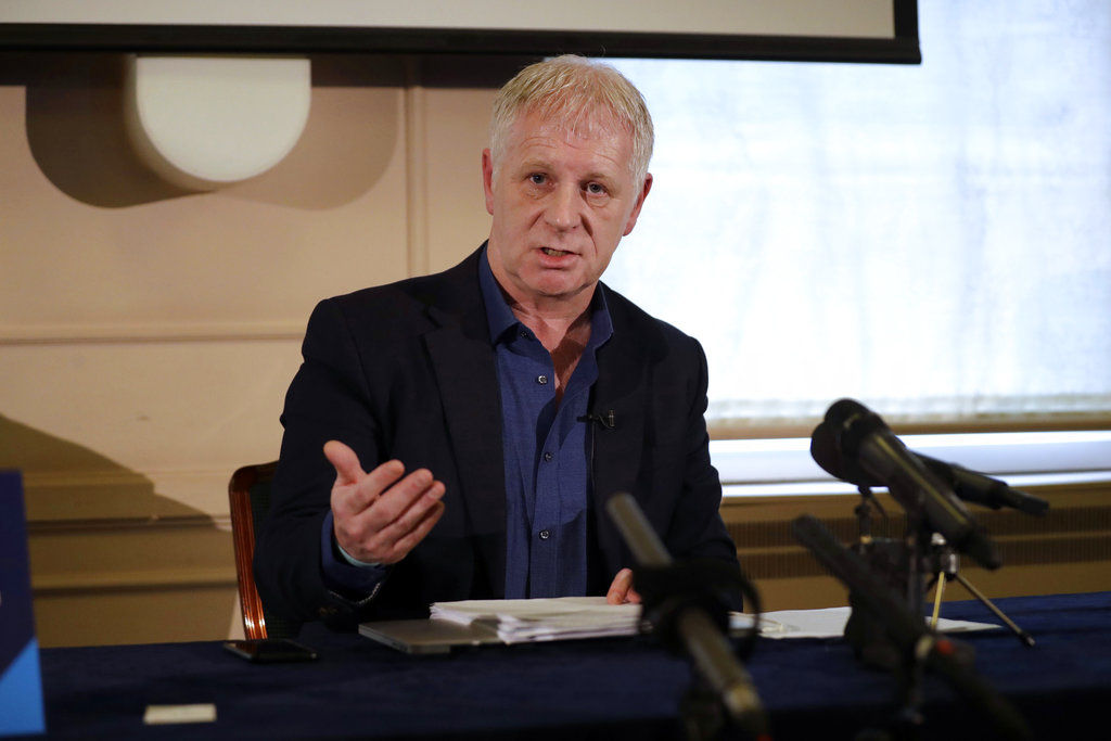 Clarence Mitchell, un renombrado publicista, recientemente fue contratado para representar a la empresa británica. (AP)
