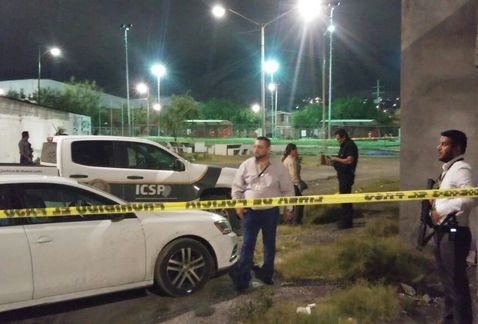 Juan Arturo se encontraba en el cruce de las calles Sotelo y Emilio Carranza cuando fue atacado.