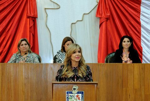 Claudia Pavlovich narró que durante la campaña por la gubernatura del estado, tuvo que enfrentar agresión en razón de su género. (Especial)