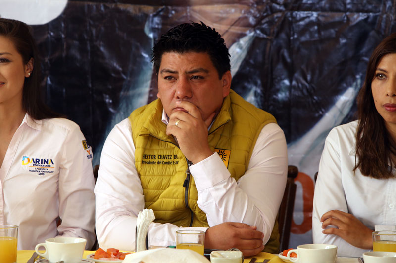 El dirigente estatal del sol azteca detalló los trabajos que han tenido con otros aspirantes a diversas candidaturas. (Jorge Sánchez)