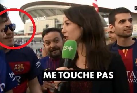 Fan del Barcelona acosa a periodista