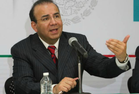 Alfonso Navarrete Prida.