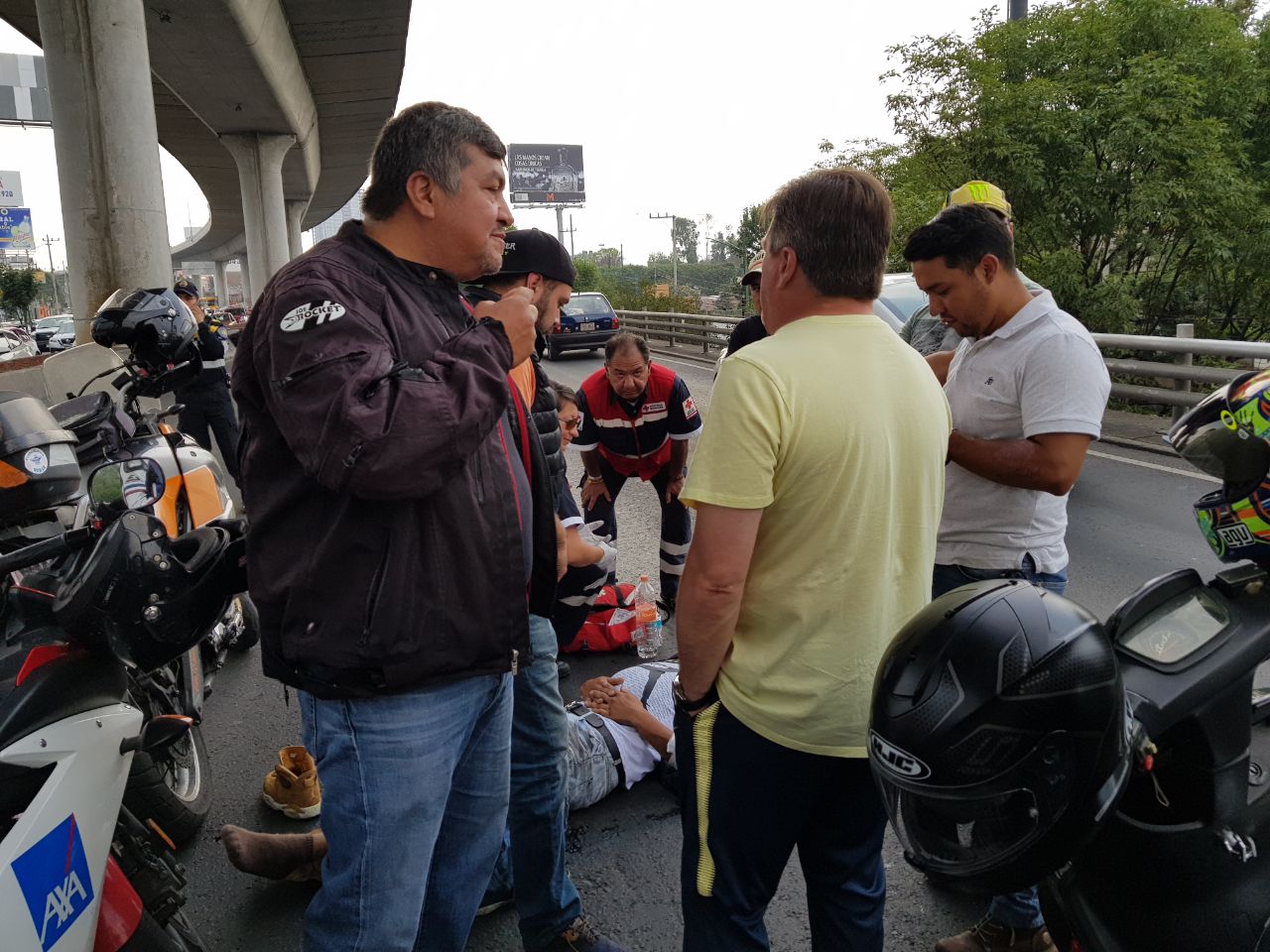 Miguel Herrera se vio involucrado en un accidente automovilístico (Higinio Robles León)