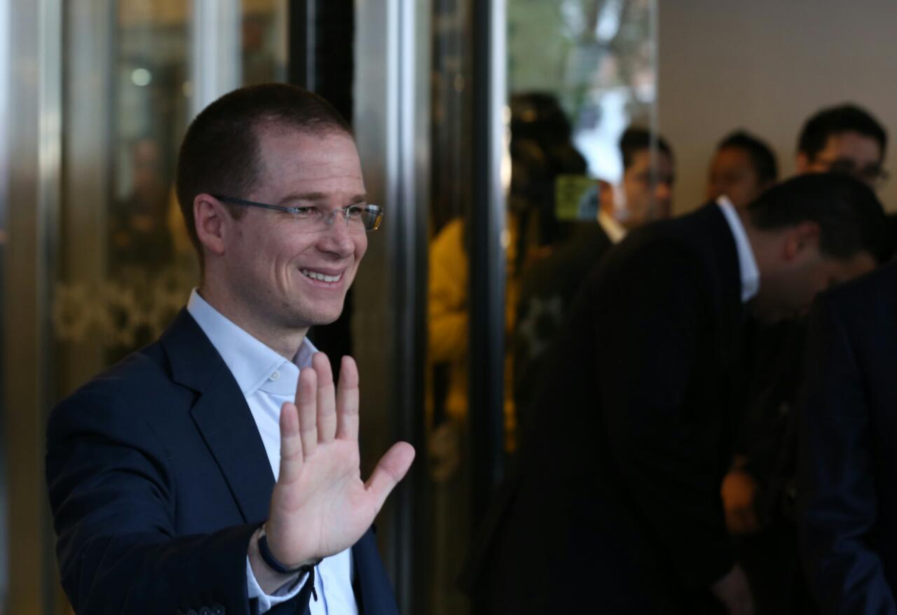 Ricardo Anaya prometió trabajar con los inversionistas para generar empleos.