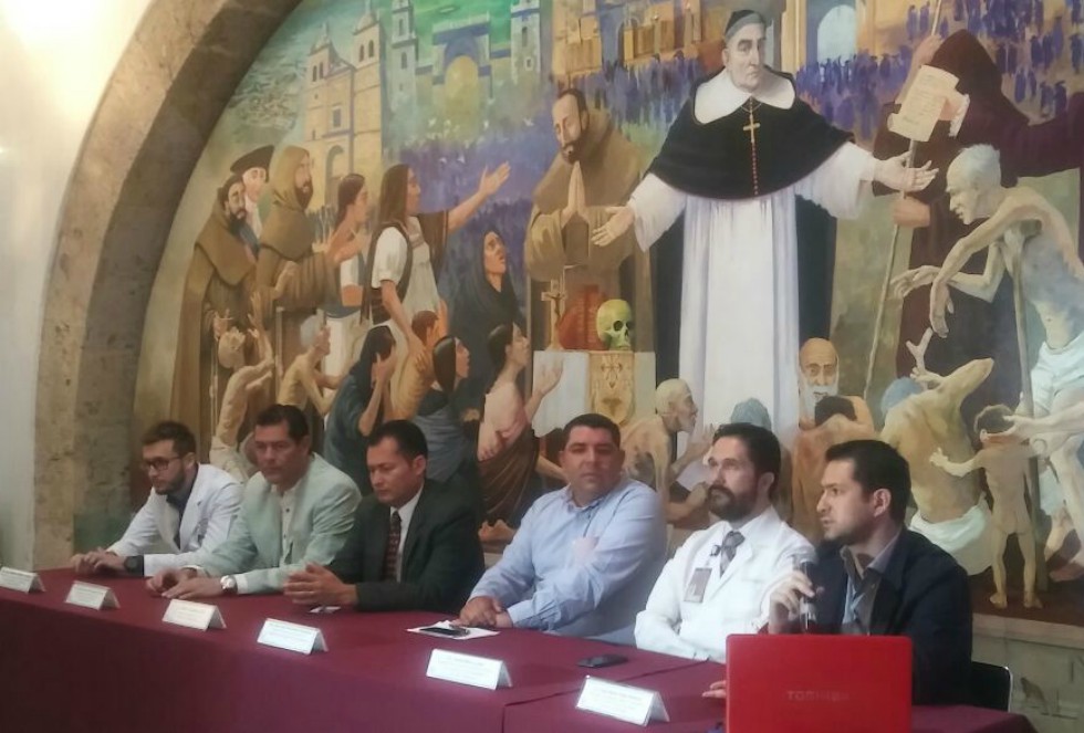 Los representantes médicos expusieron que el Seguro Popular cubre más del 50 por ciento de las necesidades de pacientes. (Arturo Ramírez Gallo)
