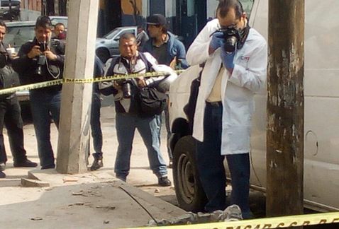 El cadáver hallado en la colonia Doctores tenía un mensaje firmado por "Unión" y el de la colonia Morelos por "UT", las cuales presuntamente hacen ref