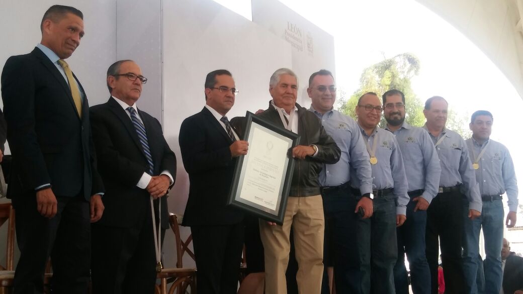 Reconocen a trabajadores guanajuatenses