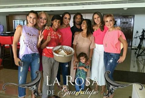 La Rosa de Guadalupe es de los programas de televisión más vistos por niños y adolescentes, según el Ifetel. (Foto: Especial)