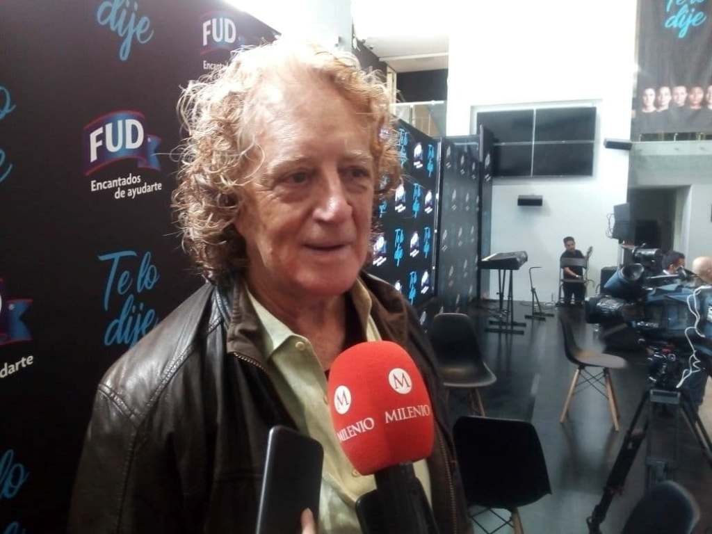 (Alfonso Manzano) Luis Mandoki.