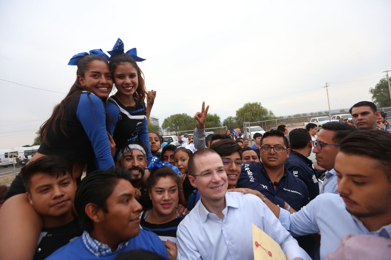 Ricardo Anaya tras su mitin con simpatizantes en San Juan del Río, Querétaro
