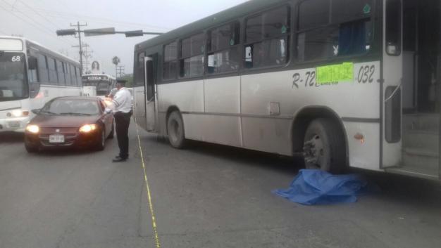 Un carril de la avenida quedó bloqueado después del accidente.