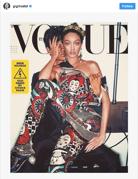 La modelo aparece con la piel más bronceada de lo normal en la portada de 'Vogue Italia'. (Instagram: Gigi Hadid)